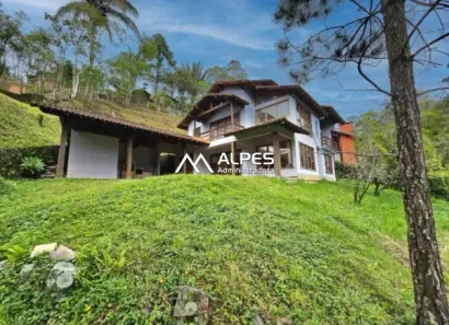 Casa de Condomínio com 4 Quartos à venda, 150m² no Carlos Guinle, Teresópolis