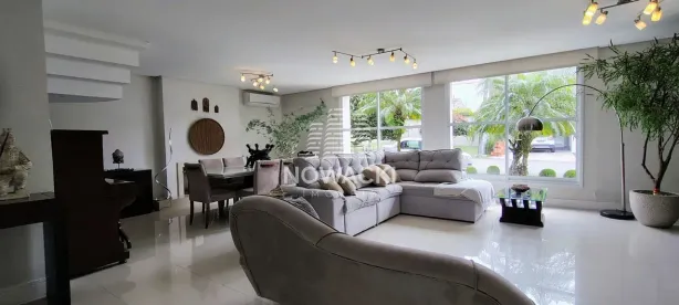 Casa de Condomínio com 4 Quartos à venda, 315m² no Santa Felicidade, Curitiba