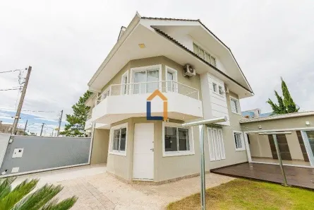 Casa com 3 Quartos à venda, 210m² no Atuba, Curitiba