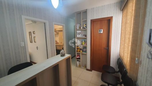 Sala Comercial à venda, 28m² no Menino Deus, Porto Alegre