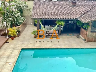 Casa com 5 Quartos à venda, 200m² no Mosela, Petrópolis