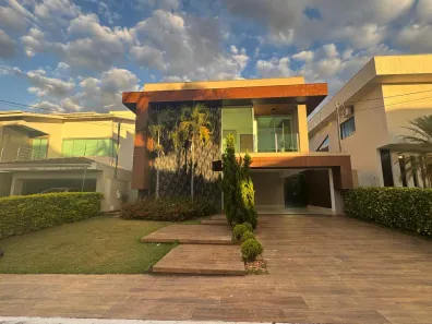 Casa de Condomínio com 3 Quartos à venda, 337m² no Jardins Madri, Goiânia