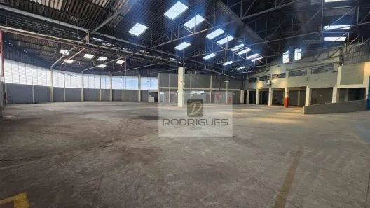 Galpão/Depósito/Armazém para alugar, 1400m² no Casa Grande, Diadema