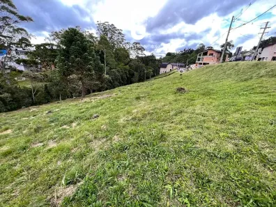 Lote/Terreno à venda, 1346m² no Alto do Capivari, Campos do Jordão