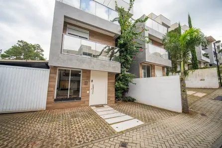 Casa de Condomínio com 3 Quartos à venda, 179m² no Chácara São João, Carapicuíba