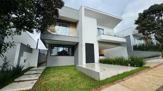 Casa de Condomínio com 4 Quartos à venda, 340m² no Vina Del Mar, Juiz de Fora