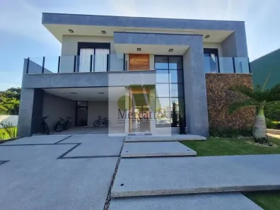 Casa com 4 Quartos para venda ou aluguel, 330m² no Centro, Peruíbe