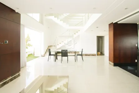 Cobertura com 4 Quartos para alugar, 560m² no Centro, Juiz de Fora