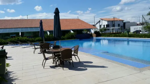 Sobrado com 4 Quartos para alugar, 330m² no Flores, Manaus