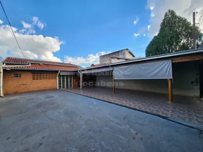 Casa com 2 Quartos para alugar, 110m² no Jardim Astúrias, São José do Rio Preto