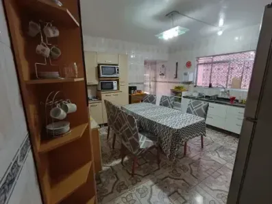 Sobrado com 3 Quartos à venda, 300m² no Cidade Morumbi, São José dos Campos