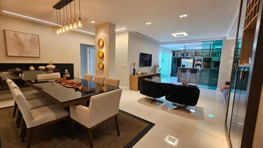 Apartamento com 3 Quartos à venda, 177m² no Centro, Balneário Camboriú