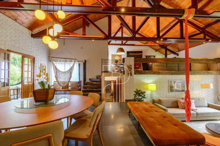 Casa de Condomínio com 4 Quartos à venda, 390m² no Chácara de La Rocca, Carapicuíba