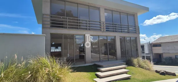 Casa com 2 Quartos à venda, 266m² no Jardim Quintas das Videiras, Jundiaí