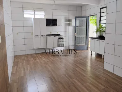 Casa com 4 Quartos à venda, 180m² no Arvoredo, Contagem