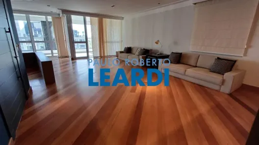 Apartamento com 3 Quartos à venda, 258m² no Vila Madalena, São Paulo