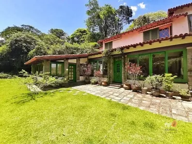 Casa com 5 Quartos à venda, 520m² no Nogueira, Petrópolis