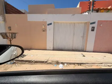 Casa com 2 Quartos para alugar, 98m² no Antônio Cassimiro, Petrolina