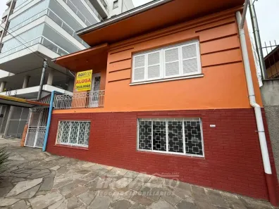 Casa com 4 Quartos para alugar, 150m² no Centro, Caxias do Sul