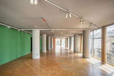 Ponto Comercial com 4 Quartos para alugar, 307m² no Sé, São Paulo