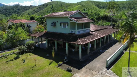 Fazenda/Sítio com 4 Quartos à venda, 360m² no Santana, São José dos Campos