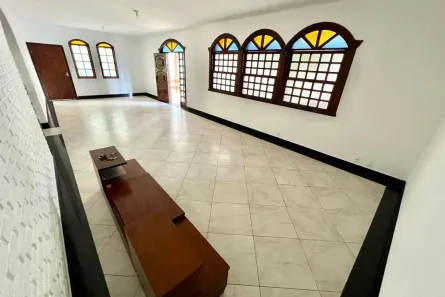 Casa com 8 Quartos à venda, 288m² no Santa Rosa, Belo Horizonte