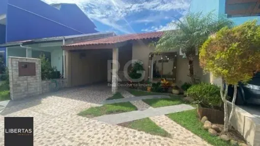 Casa de Condomínio com 2 Quartos à venda, 90m² no Guarujá, Porto Alegre