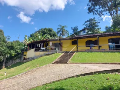 Casa de Condomínio com 2 Quartos para venda ou aluguel, 180m² no Roseira, Mairiporã