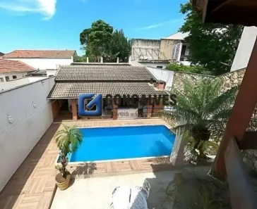 Sobrado com 4 Quartos para alugar, 495m² no Campestre, Santo André
