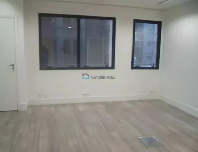 Sala Comercial para alugar, 37m² no Vila Olímpia, São Paulo