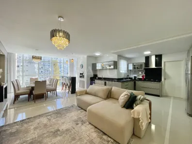 Apartamento com 3 Quartos para alugar, 130m² no Centro, Balneário Camboriú