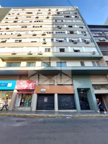 Ponto Comercial para alugar, 220m² no Centro, Santa Maria