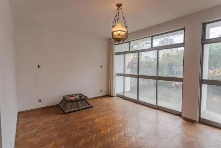 Casa com 7 Quartos à venda, 360m² no São Lucas, Belo Horizonte