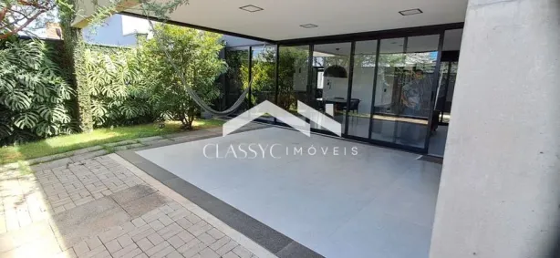 Casa com 3 Quartos para alugar, 150m² no Aclimação, Uberlândia