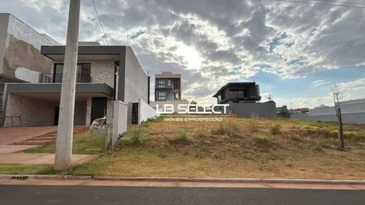 Lote/Terreno à venda, 304m² no Granja Marileusa, Uberlândia