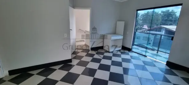 Prédio Comercial com 8 Quartos para alugar, 302m² no Vila Betânia, São José dos Campos