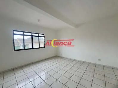 Casa com 2 Quartos para alugar, 140m² no Parque Continental II, Guarulhos
