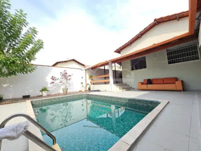 Casa com 3 Quartos à venda, 275m² no Santa Mônica, Belo Horizonte