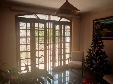 Casa com 3 Quartos à venda, 196m² no Vila Campesina, Osasco