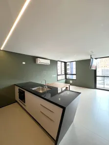 Apartamento com 1 Quarto para alugar, 45m² no Zona 01, Maringá