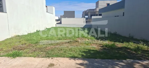 Lote/Terreno à venda, 250m² no Residencial Samambaia, São Carlos