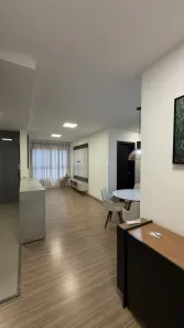 Apartamento com 2 Quartos para alugar, 66m² no Zona 08, Maringá