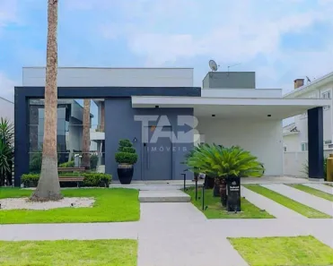 Casa de Condomínio com 3 Quartos à venda, 190m² no Santa Regina, Camboriú