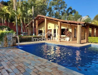 Fazenda/Sítio com 5 Quartos à venda, 370m² no Centro, Mairiporã