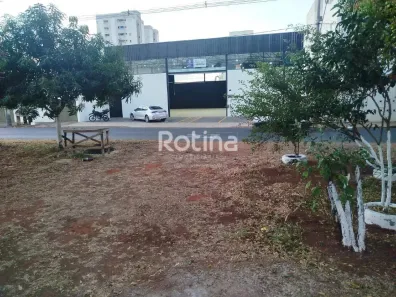 Galpão/Depósito/Armazém para alugar, 370m² no Jardim Patrícia, Uberlândia
