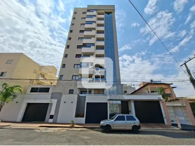 Apartamento com 3 Quartos à venda, 138m² no Santa Mônica, Uberlândia