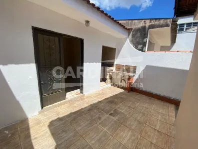Casa com 2 Quartos para alugar, 105m² no Parque Santa Felícia Jardim, São Carlos