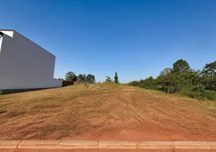 Lote/Terreno à venda, 240m² no Central Park, Cachoeirinha