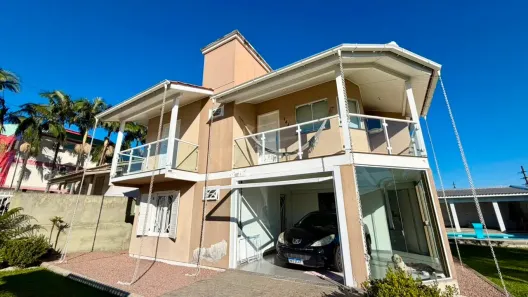Casa com 3 Quartos à venda, 170m² no Santo Antônio, Criciúma