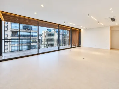 Apartamento com 3 Quartos para alugar, 170m² no Vila Nova Conceição, São Paulo